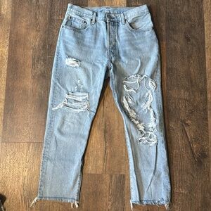 Levi’s 501 distressed premium jeans 30